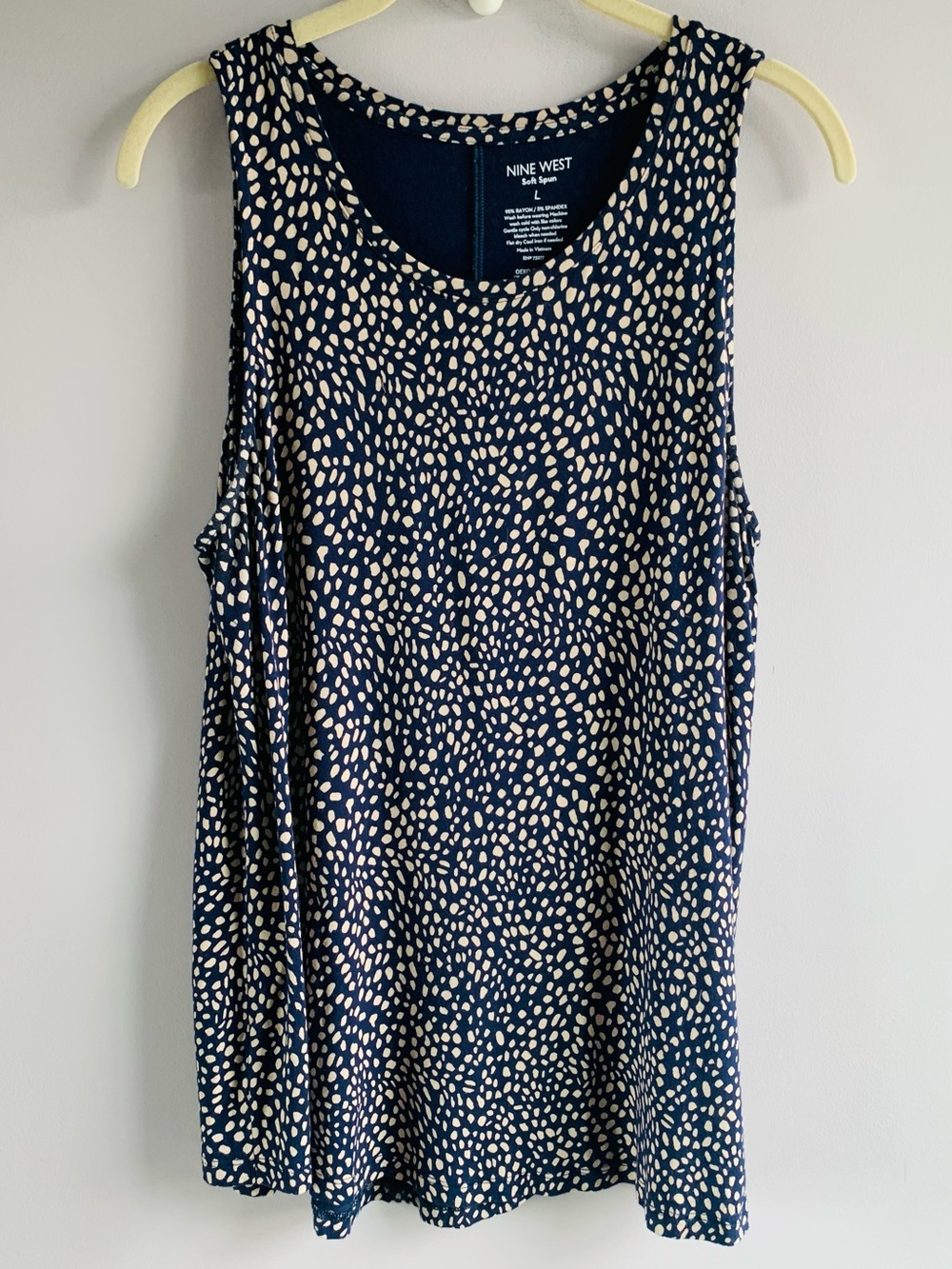 Nine West Sleeveless Knit Top Navy Cream Dots Office Business Casual EUC L